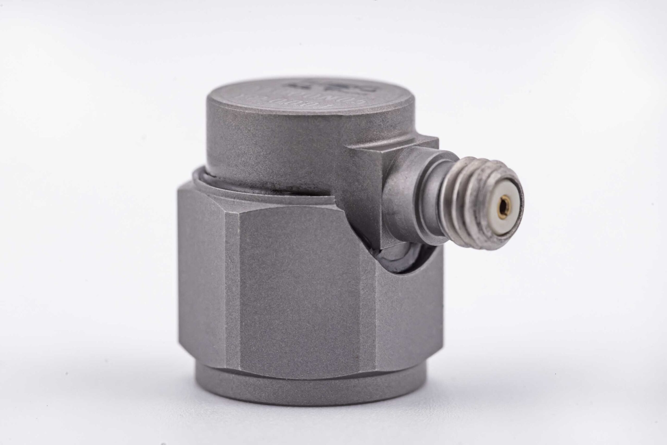 22Titans | TU-0100-0N05 - Base-Isolated IEPE Accelerometer – Bild 3